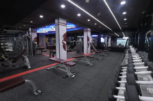 Bench and dumbbell area - Incline Fitness, Mazgaon