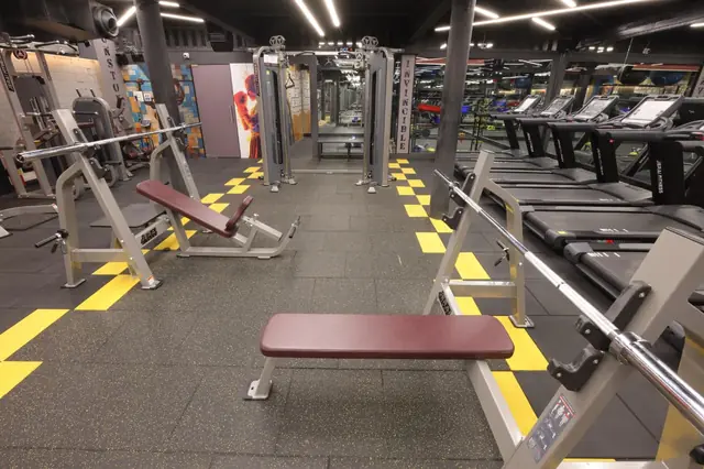 Incline bench press station - Incline Fitness, Mazgaon