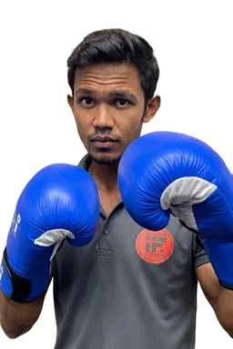 Salim, boxing trainer at Incline Fitness Mazgaon